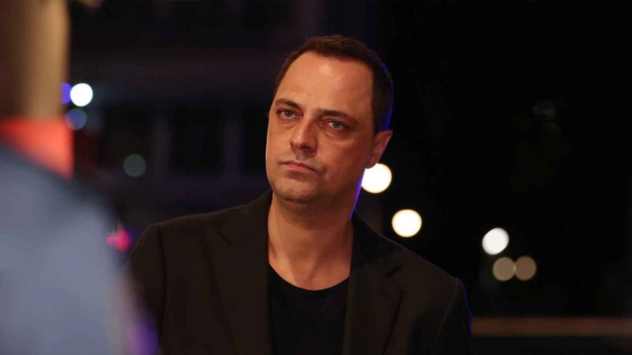 مسلسل الدم الفاسد الحلقة 3 مترجم